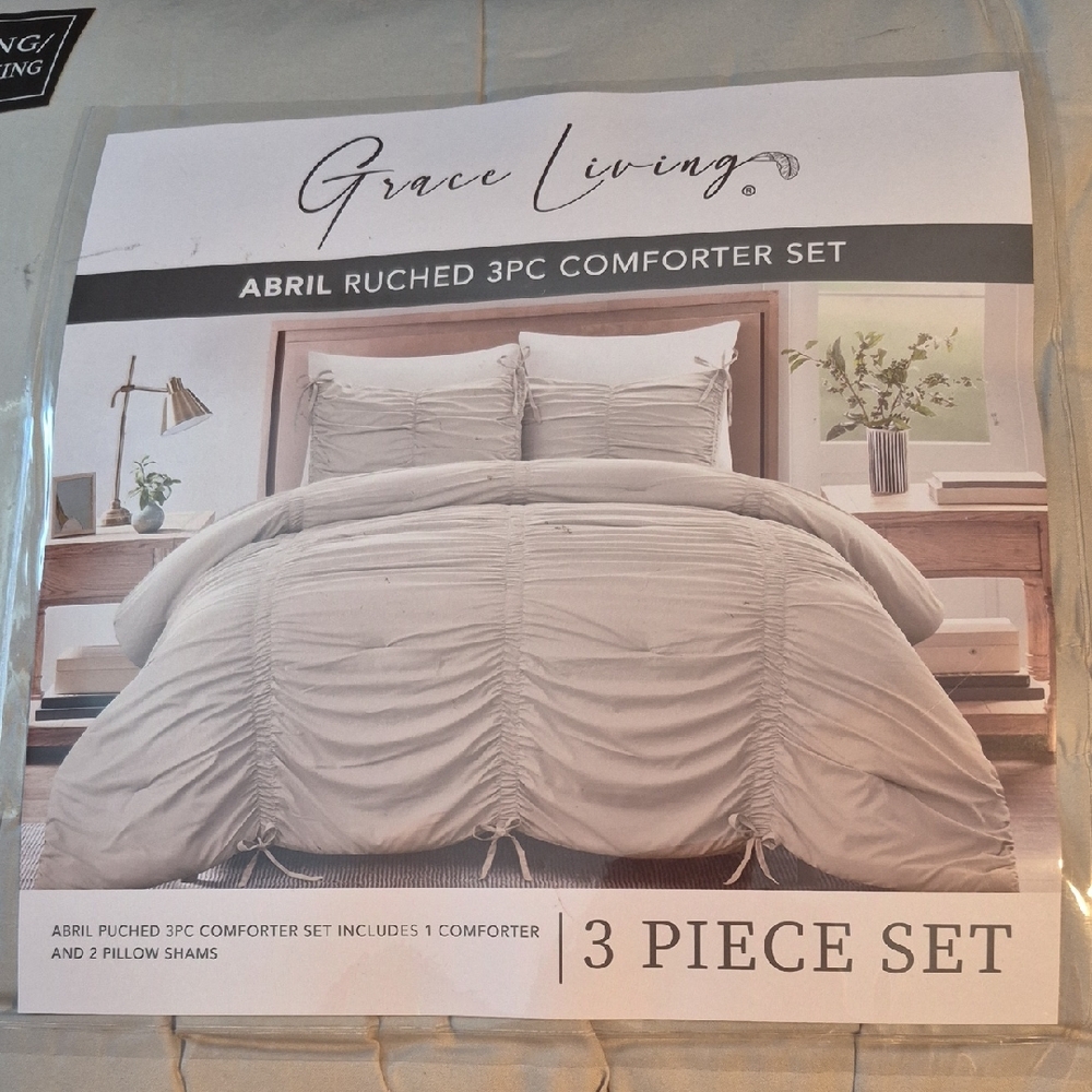 Grace Living King/Calking Abril Ruched Comforter Set - Elegant Taupe New